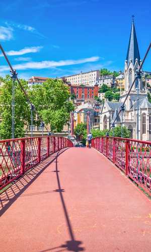 Rezervă-ți turul turistic cu autobuzul hop-on hop-off în Lyon, Franța – Bilete oficiale, rute ajustabile și anulare gratuită în 2026
